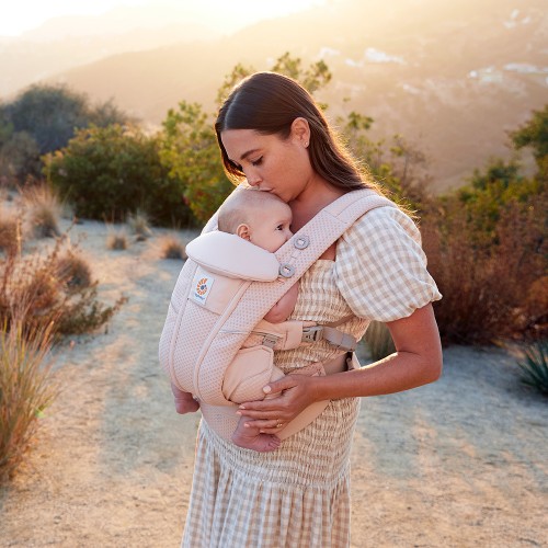 Portabebés Ergobaby para recién nacido y con toda posición de porteo