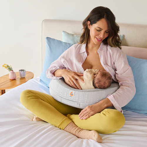 Cojín de Lactancia Ergobaby | Espuma de memoria y felpa extra suave